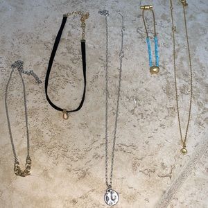 Bundle of jewelry